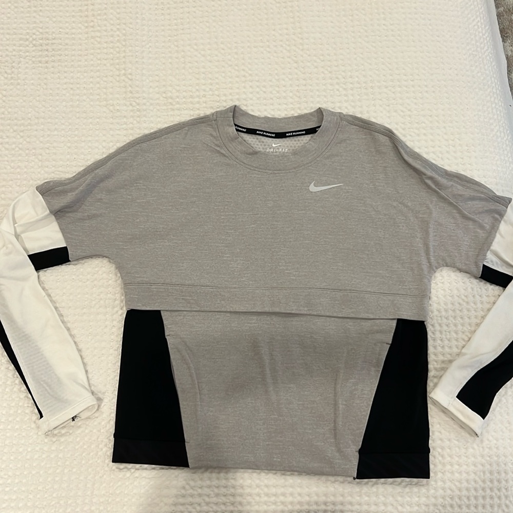 NWOT Nike dri-fit long sleeve